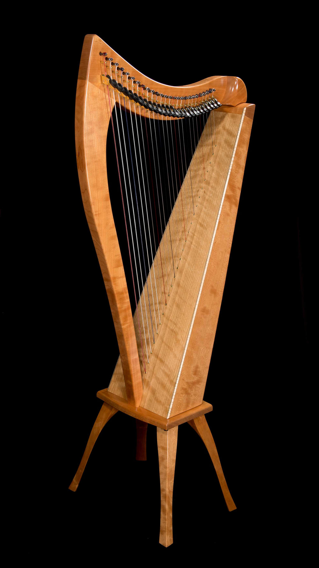 Dusty Strings FH26