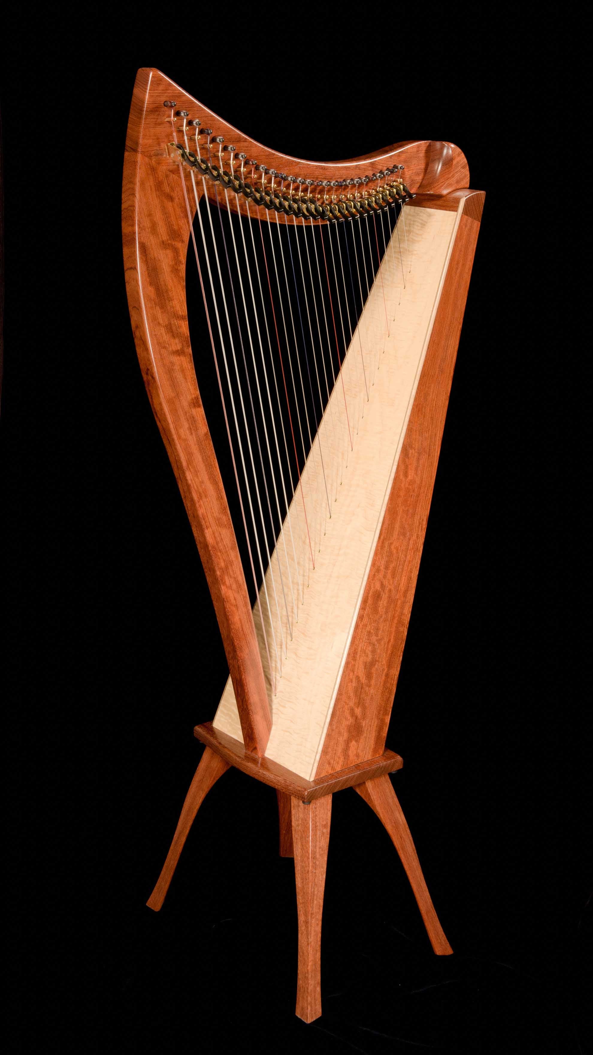 Dusty Strings FH26