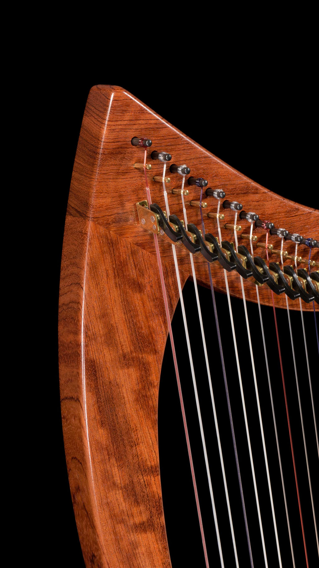 Dusty Strings FH26